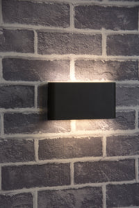 OUTDOOR WALL LIGHT